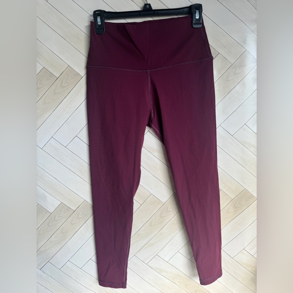 Lululemon size 6 - Picture 2 of 3